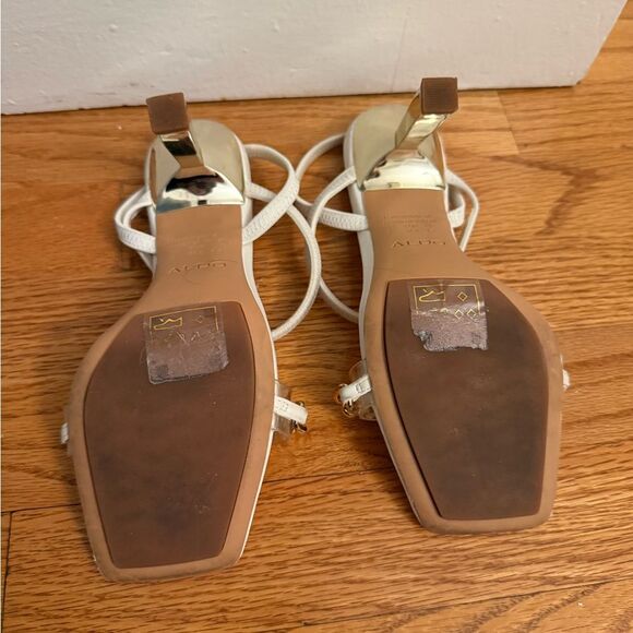 ALDO White Strappy Heels with Gold Chain Detail & Sculpted Mirror Heel – Size 7 - Picture 6 of 7